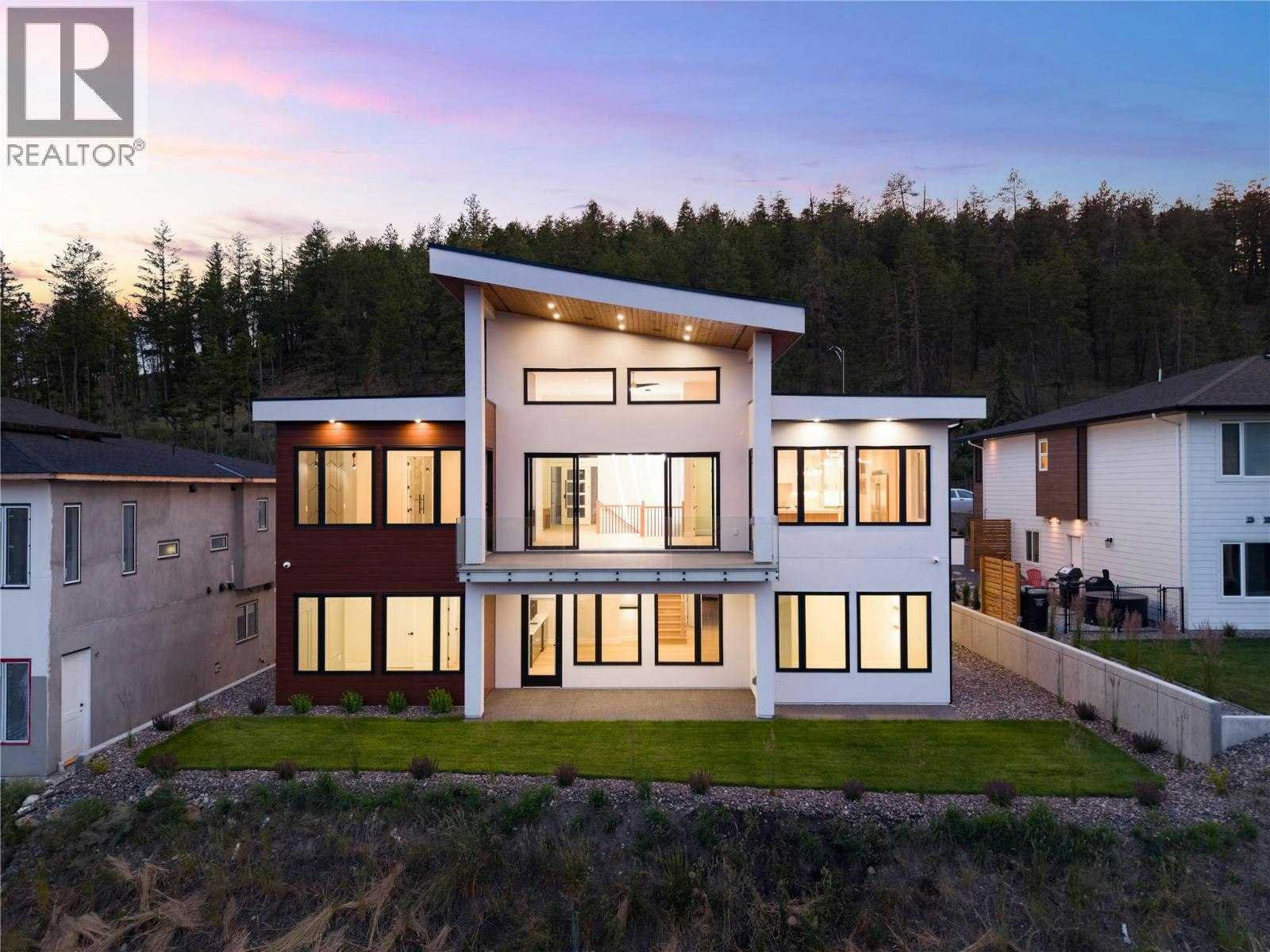 979 Loseth Drive, Kelowna, BC, V1P 0A8 - 2