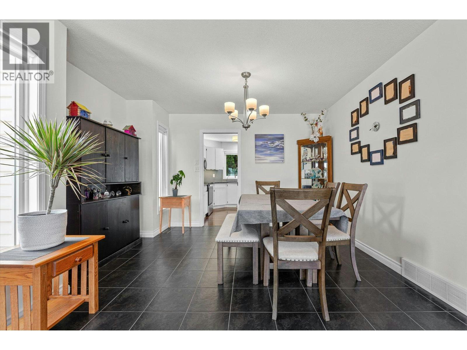 3418 Mariposa Court, Kelowna, BC, V1W 2S9 - 8