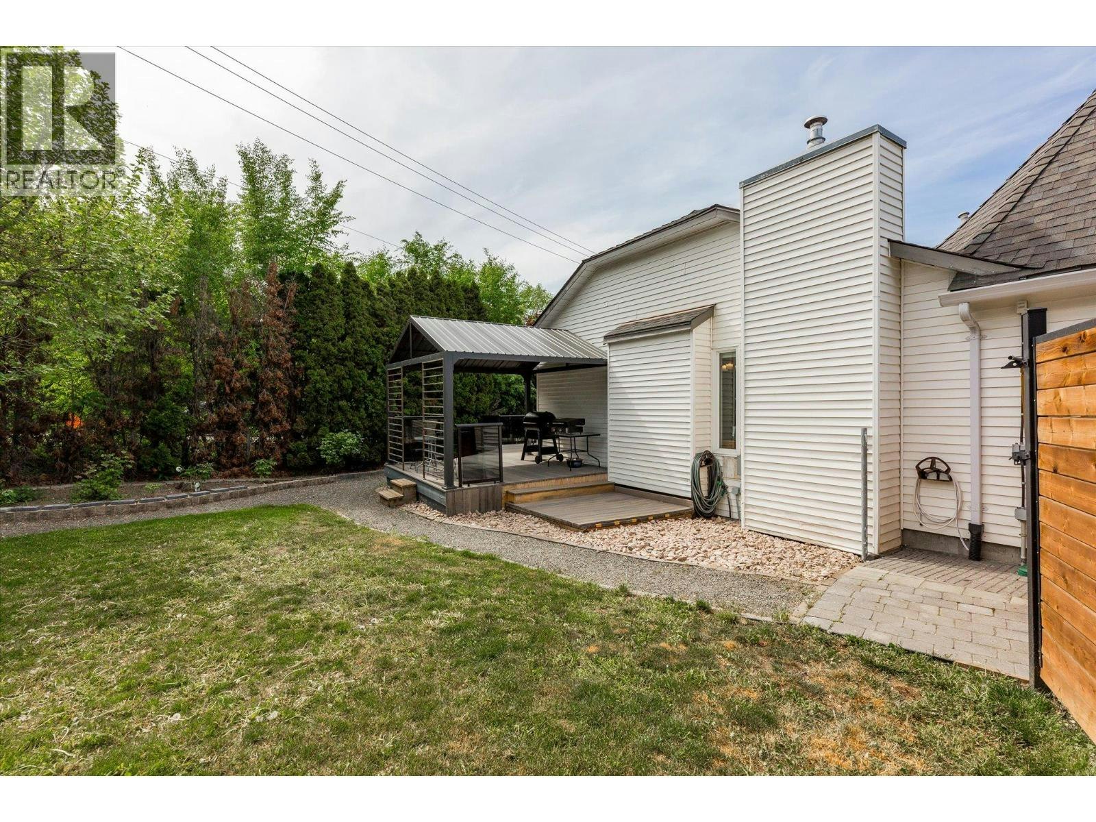 3418 Mariposa Court, Kelowna, BC, V1W 2S9 - 34