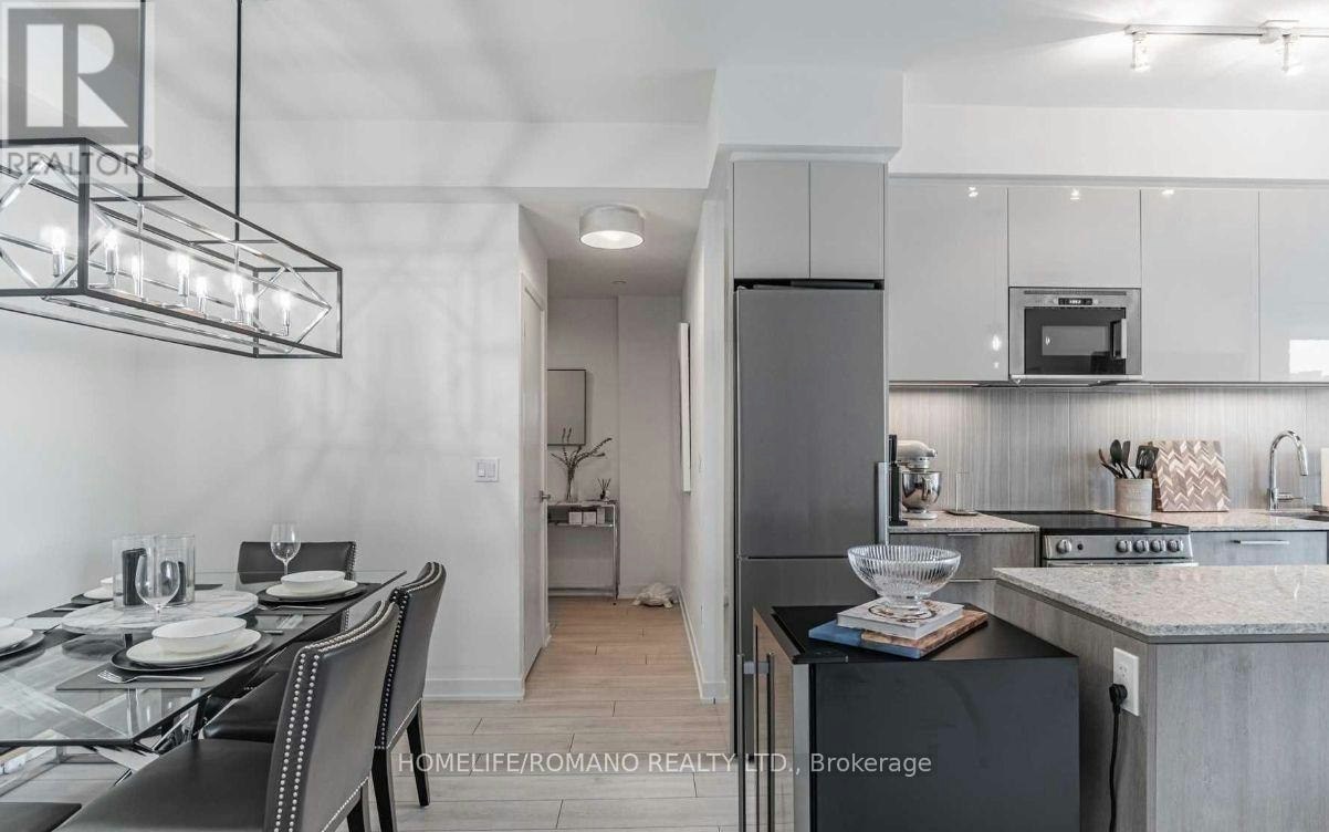 840-31 Tippett Road, Toronto, ON, M3H 0C8 - 10