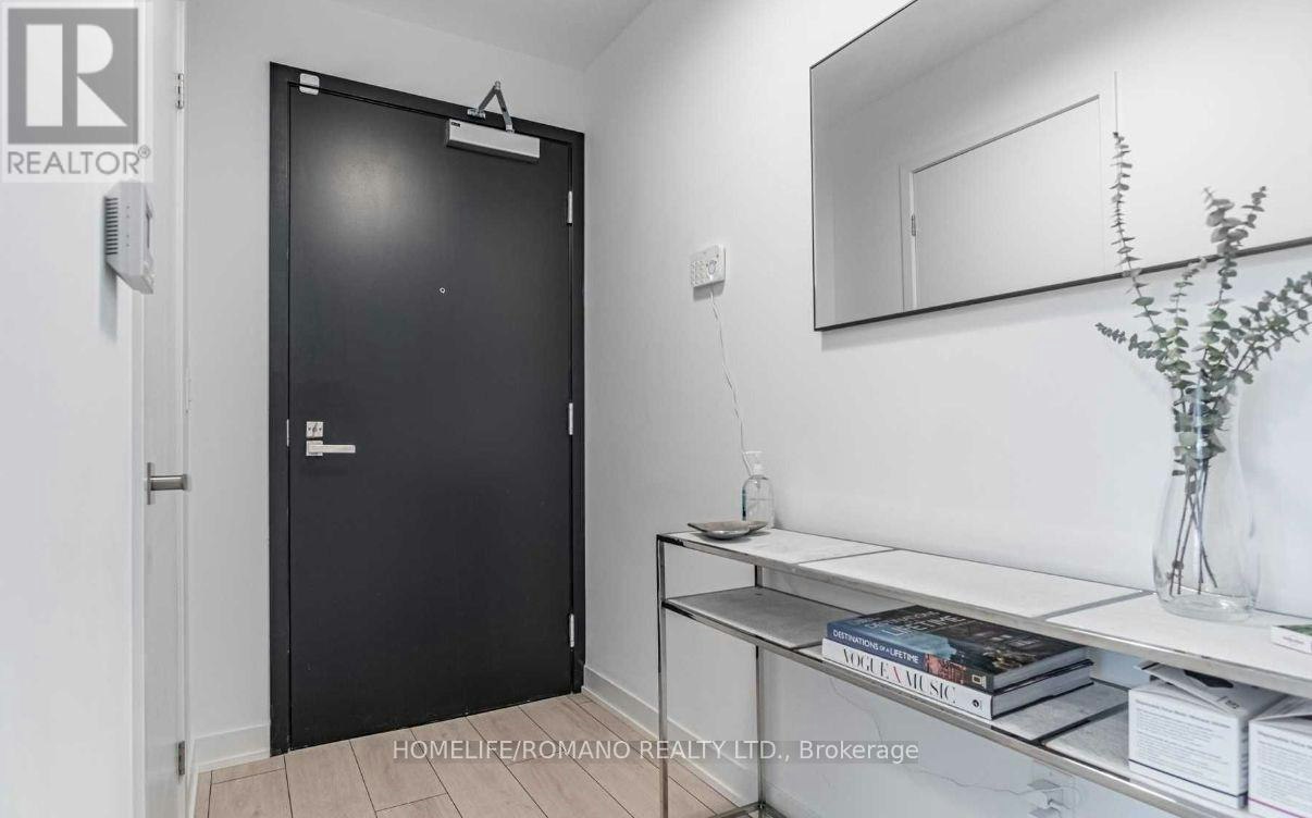 840-31 Tippett Road, Toronto, ON, M3H 0C8 - 3