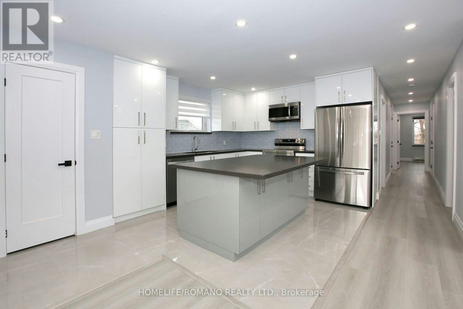 A-177 Robina Avenue, Toronto, ON, M6C 3Y8 - 5