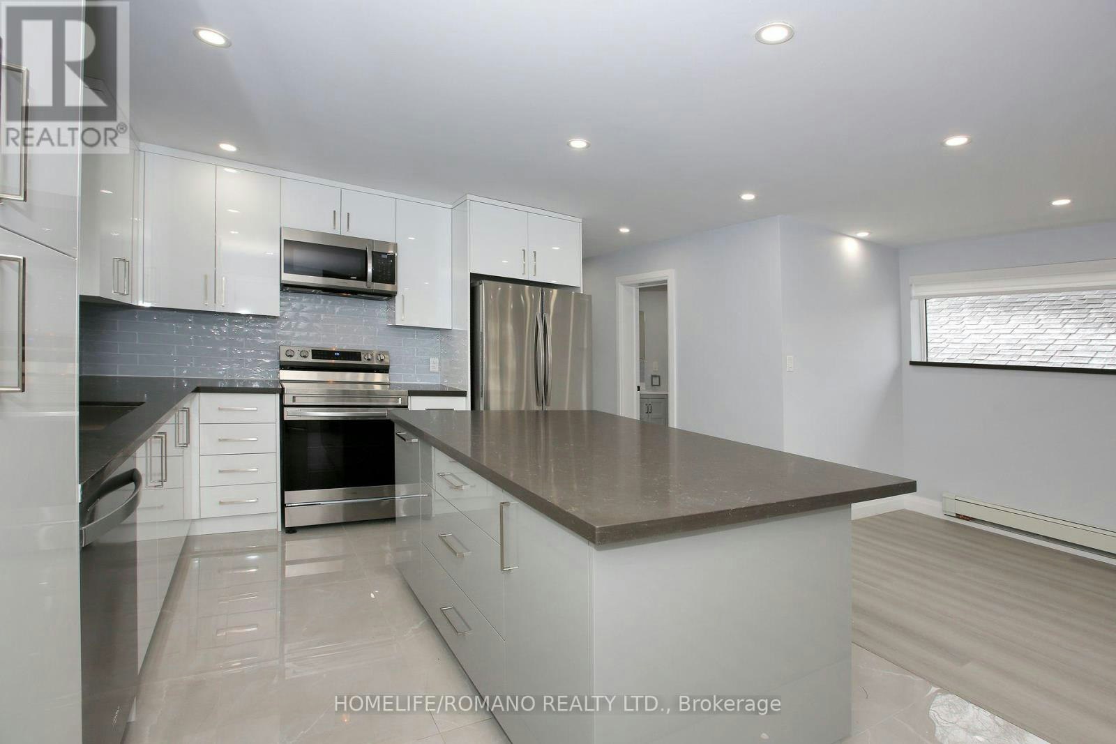 A-177 Robina Avenue, Toronto, ON, M6C 3Y8 - 6