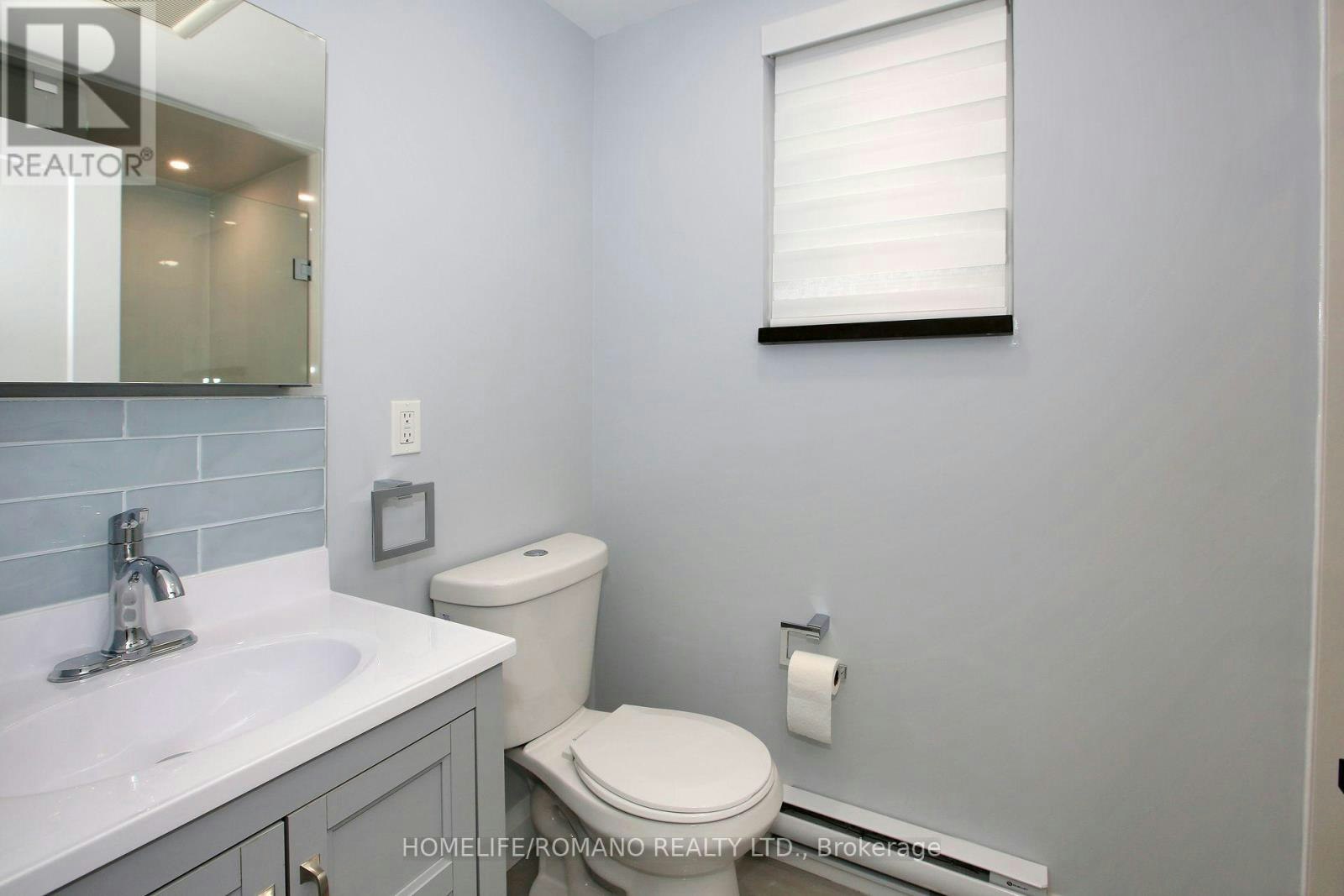 A-177 Robina Avenue, Toronto, ON, M6C 3Y8 - 8