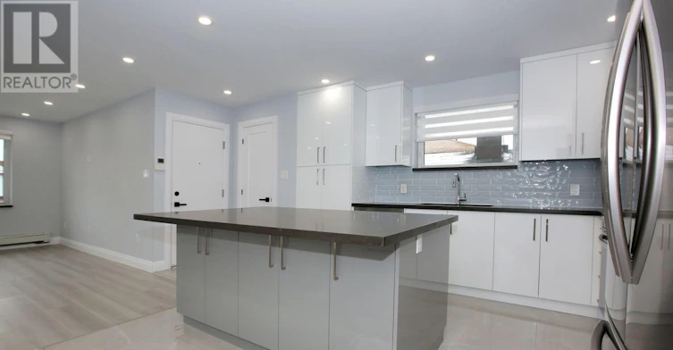 A-177 Robina Avenue, Toronto, ON, M6C 3Y8 - 7