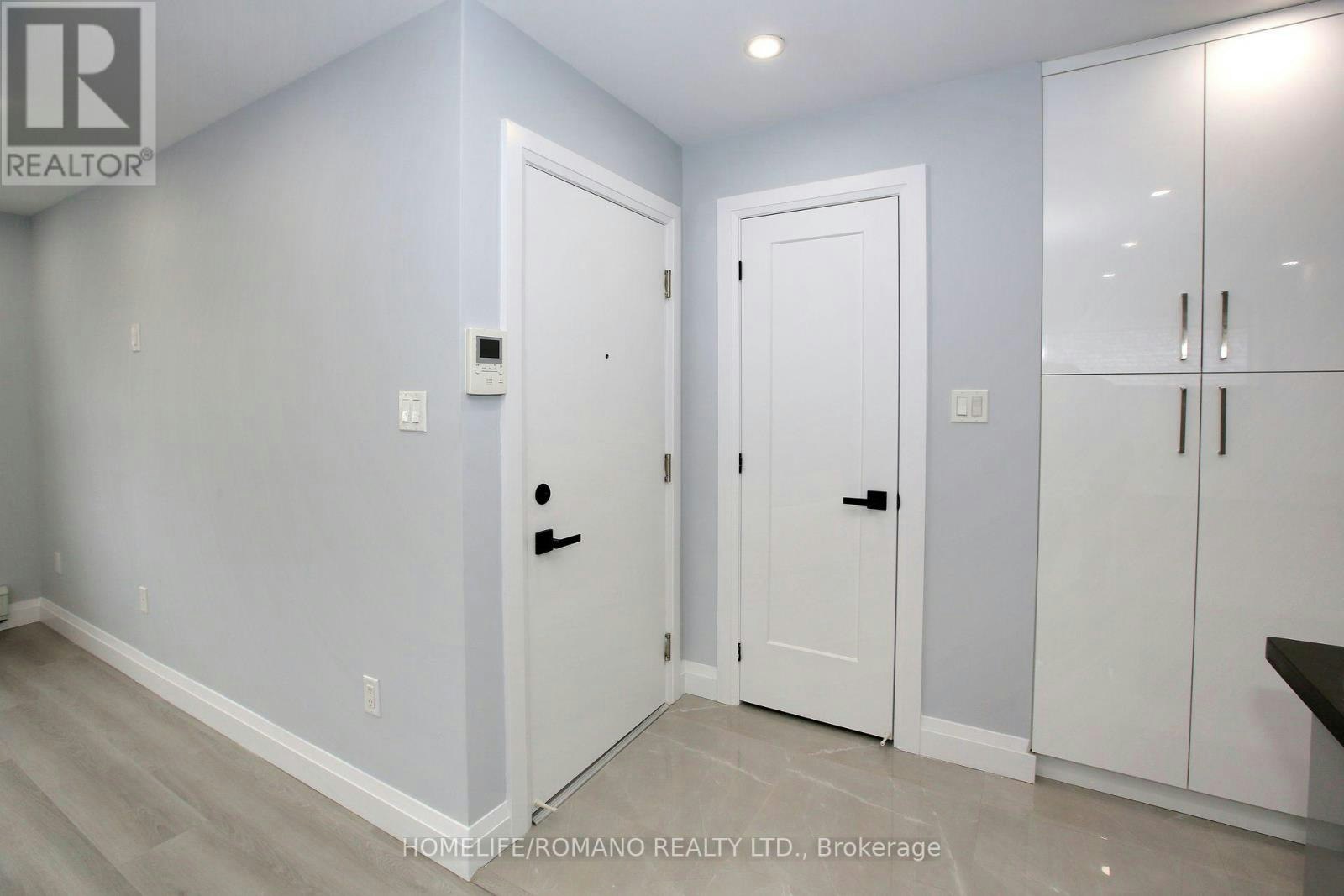 A-177 Robina Avenue, Toronto, ON, M6C 3Y8 - 3