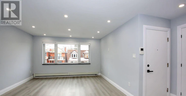 A-177 Robina Avenue, Toronto, ON, M6C 3Y8 - 2