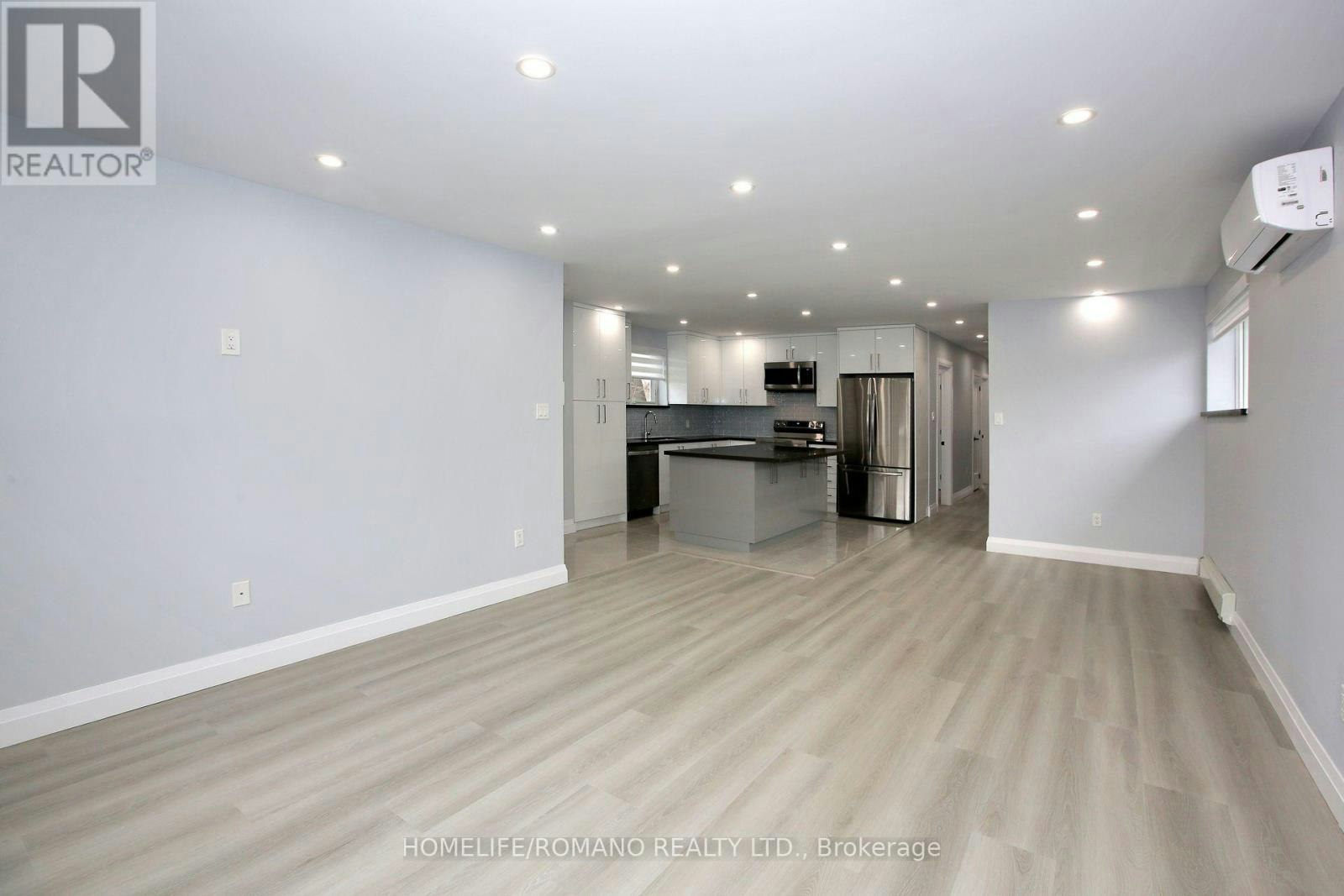 A-177 Robina Avenue, Toronto, ON, M6C 3Y8 - 4