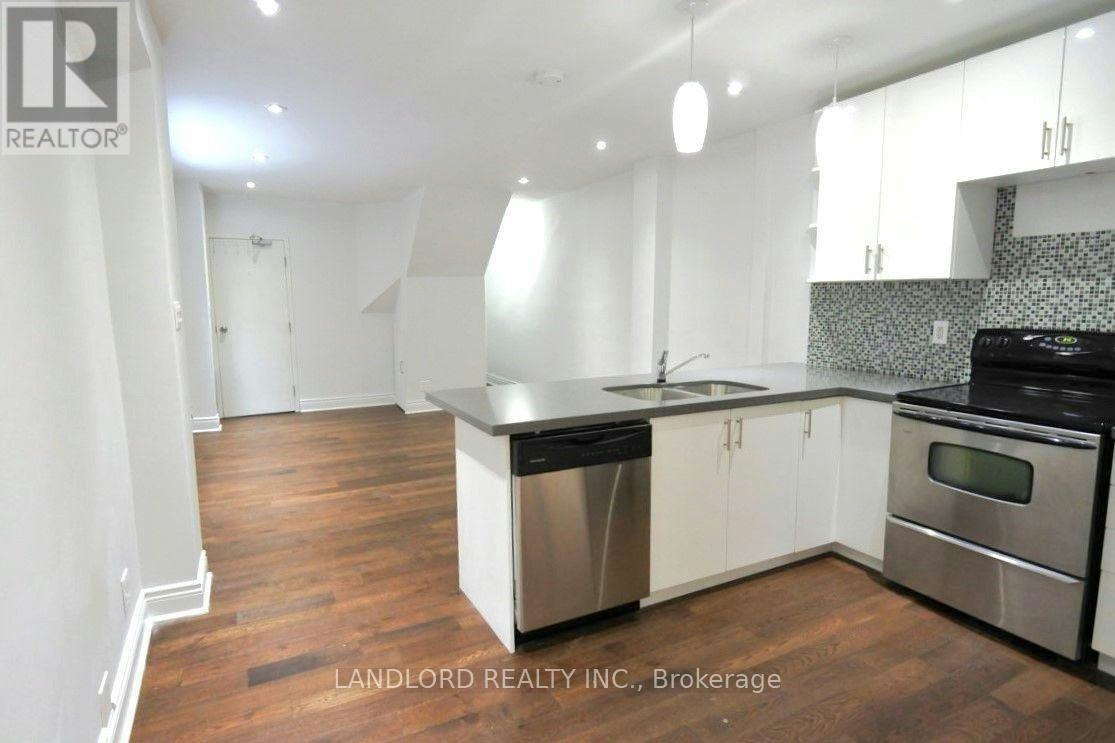 MAIN-22 Rusholme Park Crescent, Toronto, ON, M6J 2C9 - 7