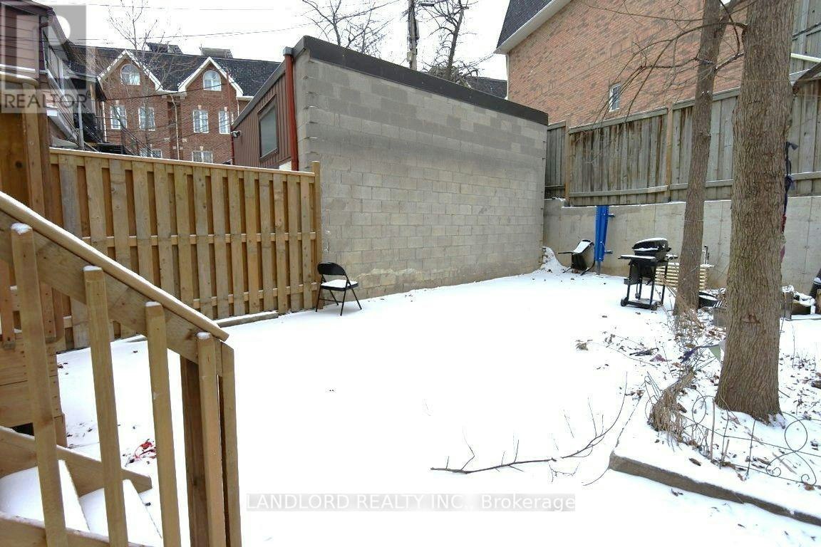 MAIN-22 Rusholme Park Crescent, Toronto, ON, M6J 2C9 - 14