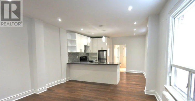 MAIN-22 Rusholme Park Crescent, Toronto, ON, M6J 2C9