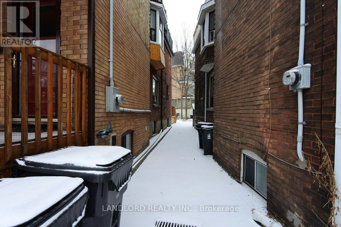 MAIN-22 Rusholme Park Crescent, Toronto, ON, M6J 2C9 - 18