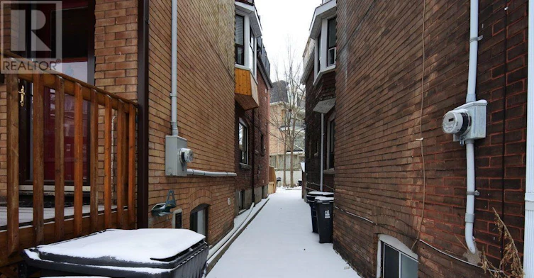 MAIN-22 Rusholme Park Crescent, Toronto, ON, M6J 2C9 - 18
