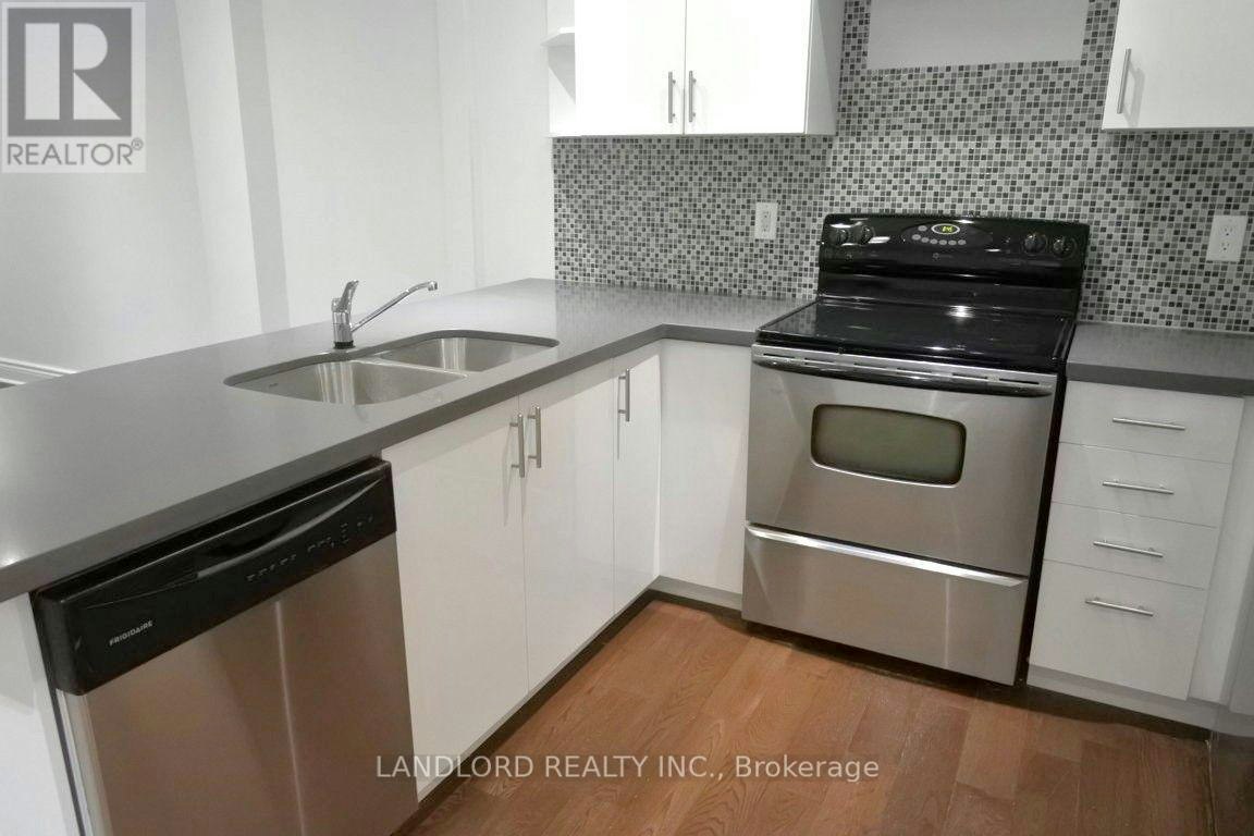 MAIN-22 Rusholme Park Crescent, Toronto, ON, M6J 2C9 - 6