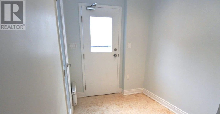 MAIN-22 Rusholme Park Crescent, Toronto, ON, M6J 2C9 - 11