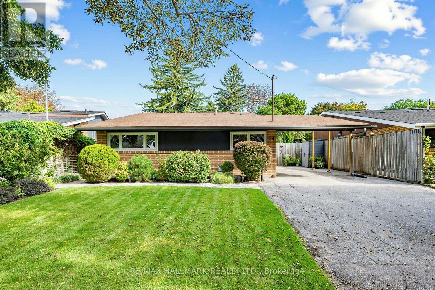 34 Dorcot Avenue, Toronto, ON, M1P 3K2