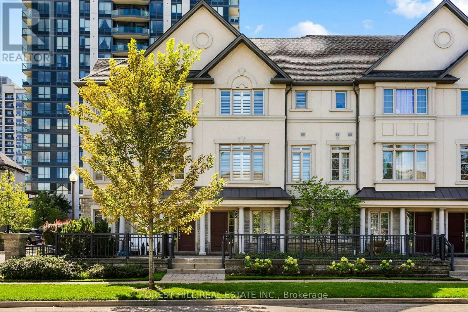 25 Beverley Glen Boulevard, Vaughan, ON, L3T 2V6