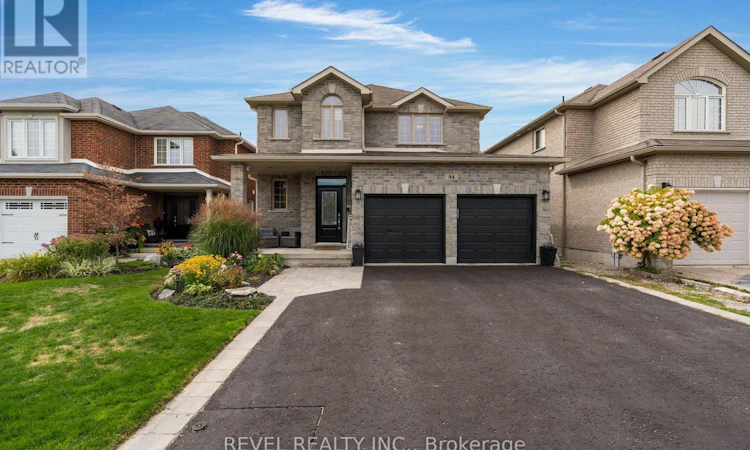 44 Graihawk Drive