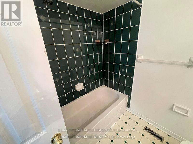 6-10 Cherrytree Drive, Brampton, ON, L6Y 5E9 - 21