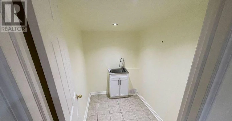 6-10 Cherrytree Drive, Brampton, ON, L6Y 5E9 - 29