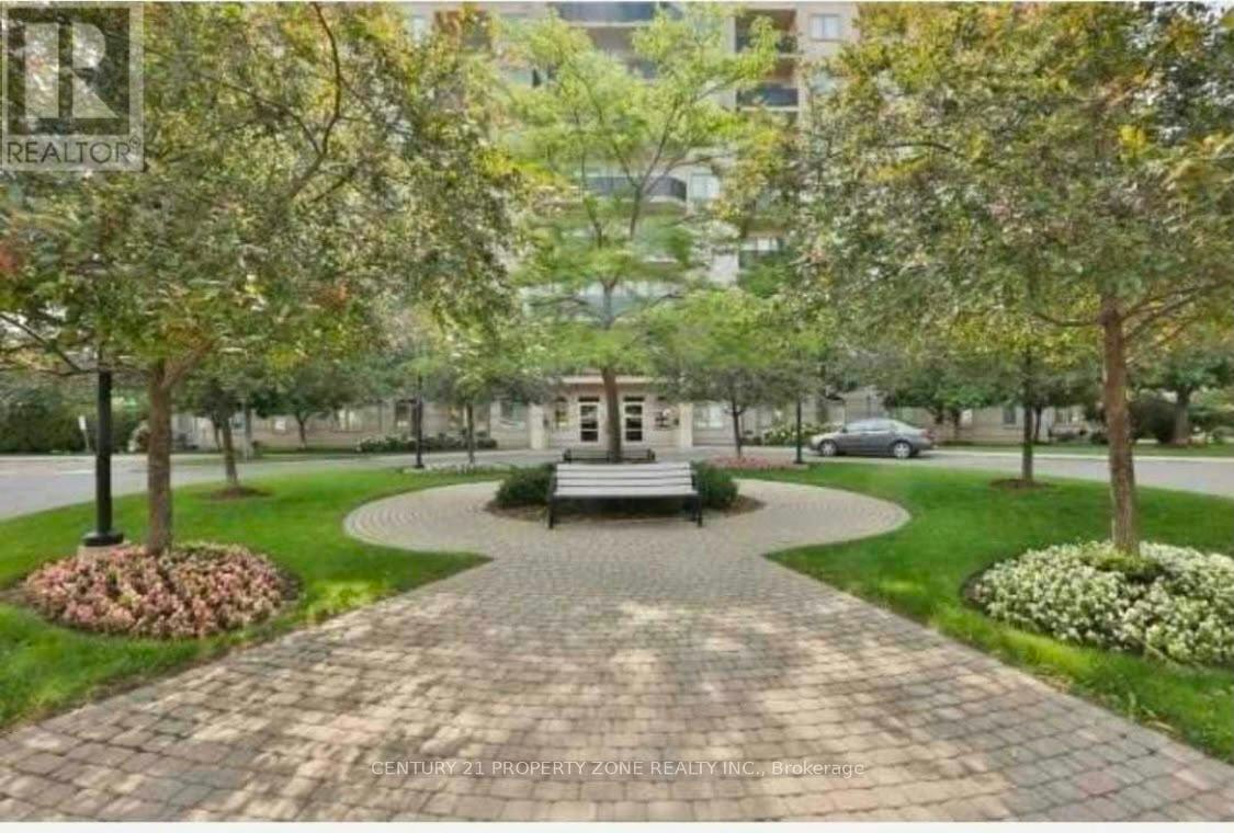 803-10 Dayspring Circle, Brampton, ON, L6P 1B9 - 3