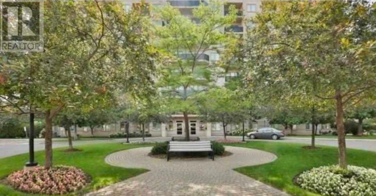 803-10 Dayspring Circle, Brampton, ON, L6P 1B9 - 3