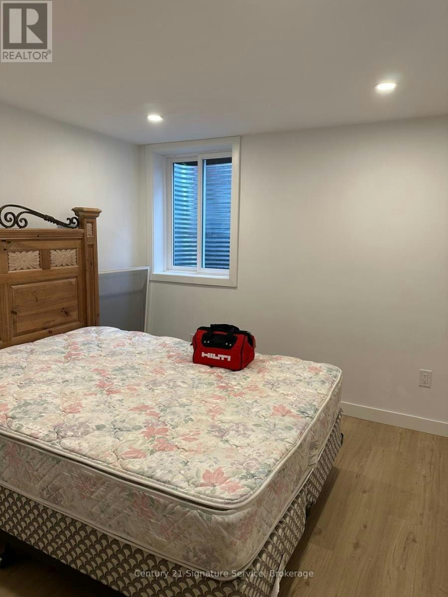 2579 Lundene Road N, Mississauga, ON, L5J 3Y9 - 5