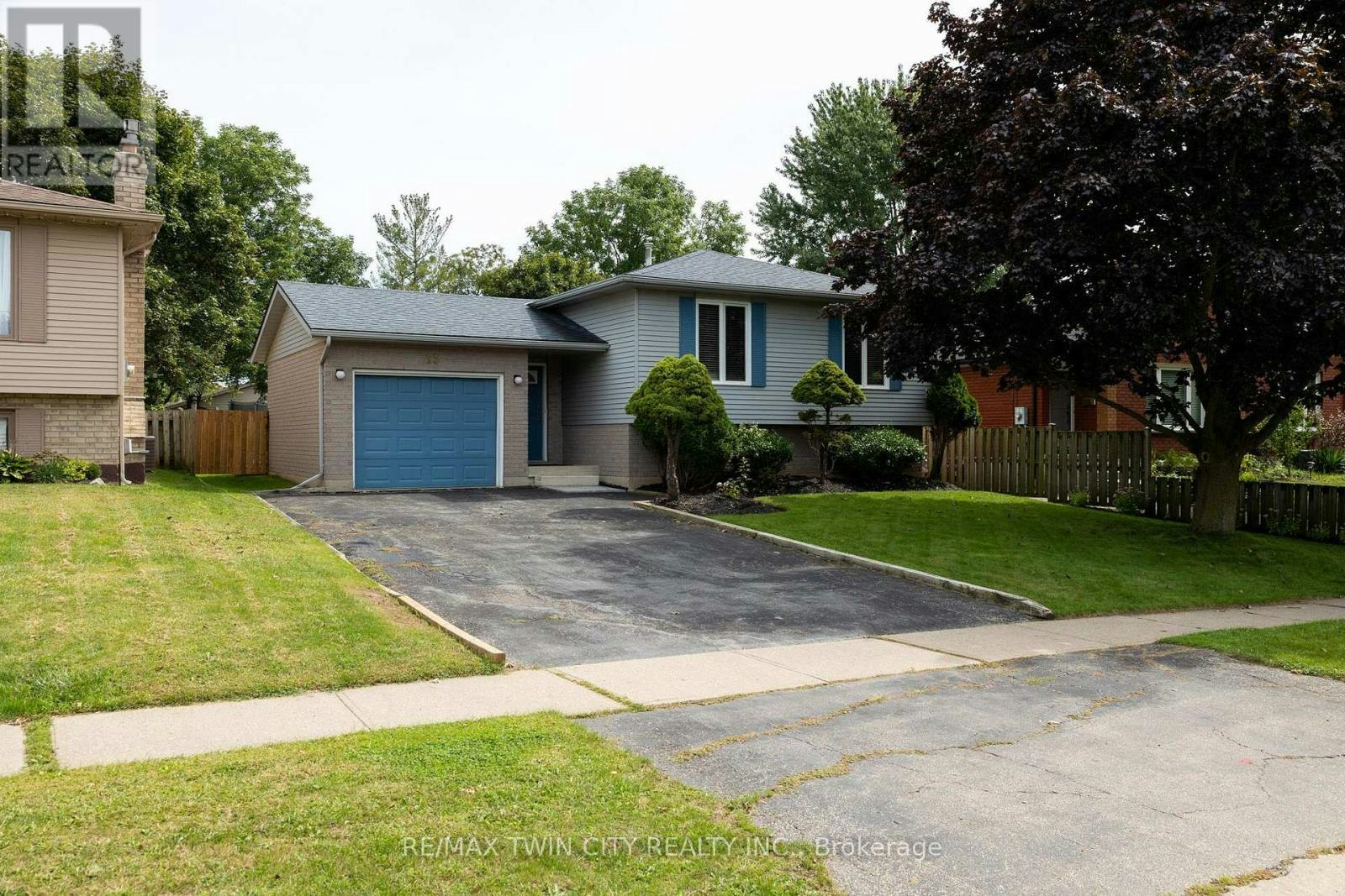 13 Forest Drive, Brant, ON, N3L 3L2