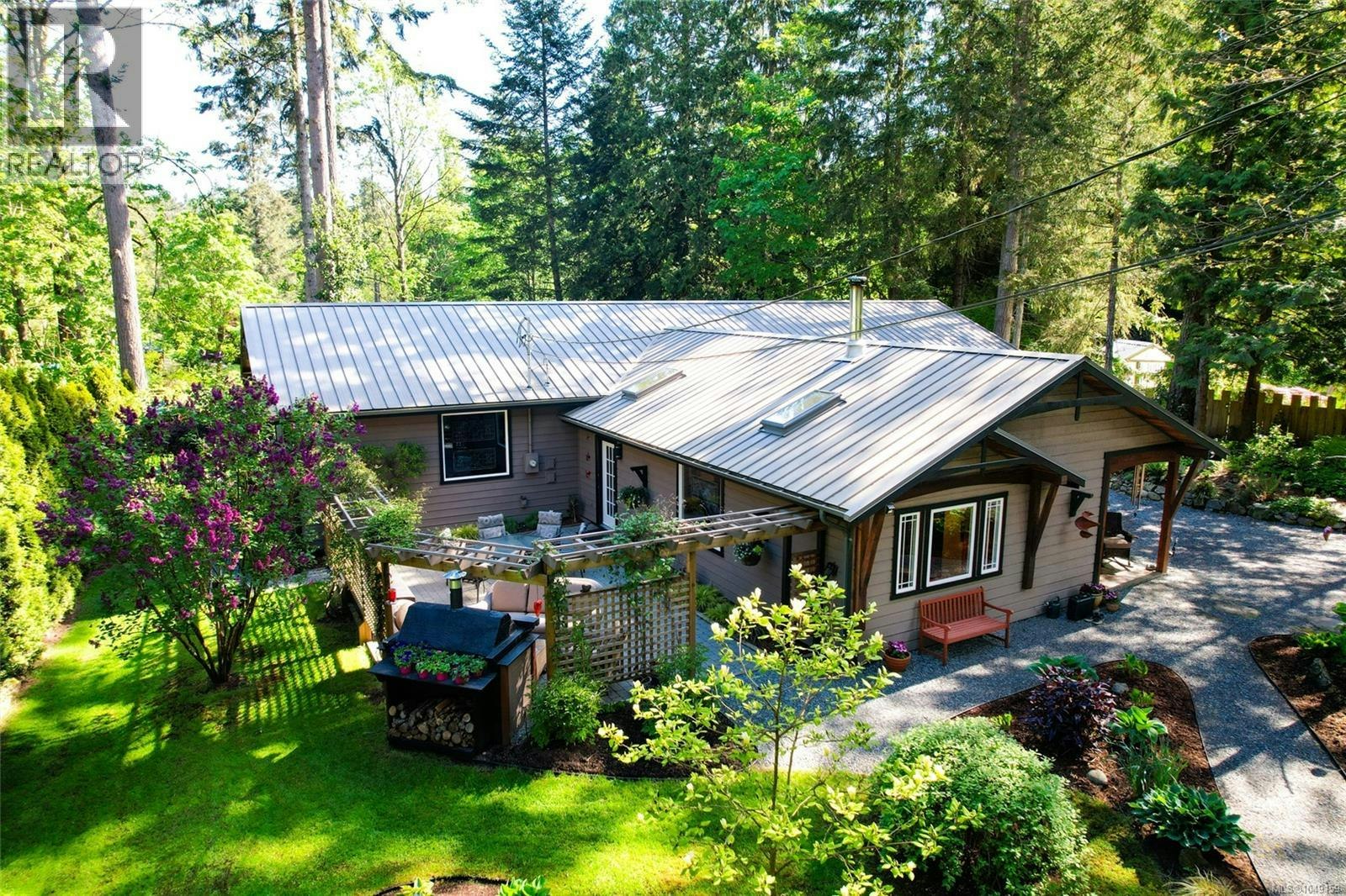 1126 North Road, Gabriola Island, BC, V0R 1X3