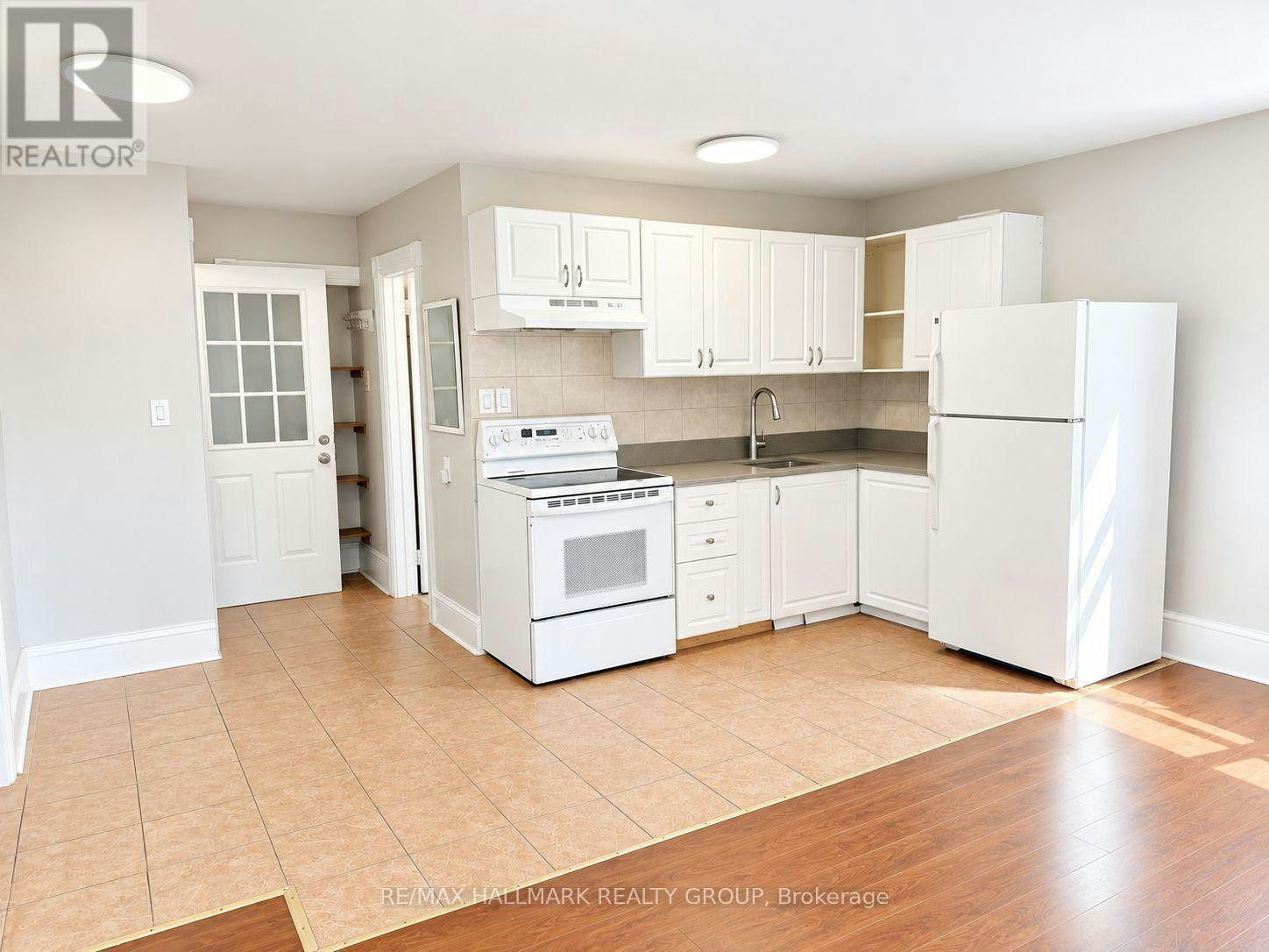 3-6301 Bank Street, Ottawa, ON, K4P 1J2 - 6