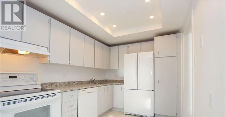 121 Erin Crescent, Ottawa, ON, K1V 9Z3 - 10