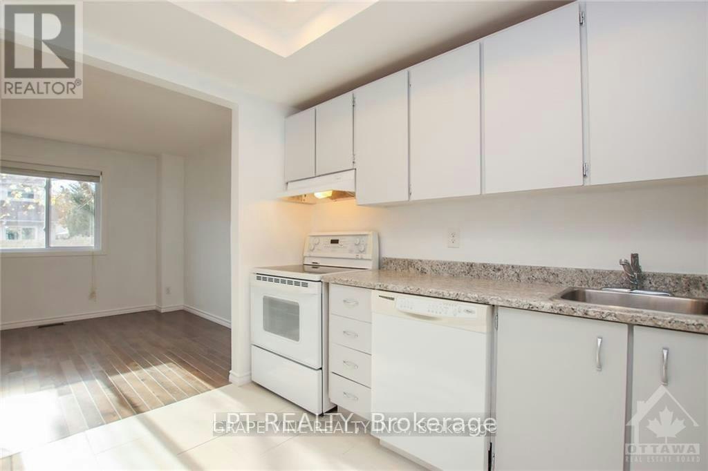 121 Erin Crescent, Ottawa, ON, K1V 9Z3 - 11