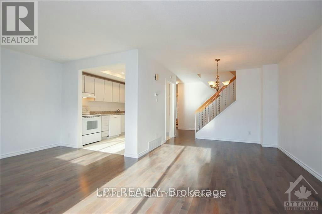 121 Erin Crescent, Ottawa, ON, K1V 9Z3 - 9