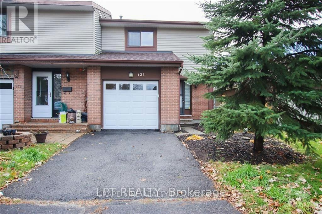 121 Erin Crescent, Ottawa, ON, K1V 9Z3