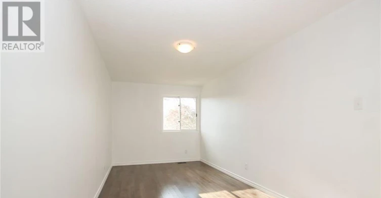 121 Erin Crescent, Ottawa, ON, K1V 9Z3 - 18