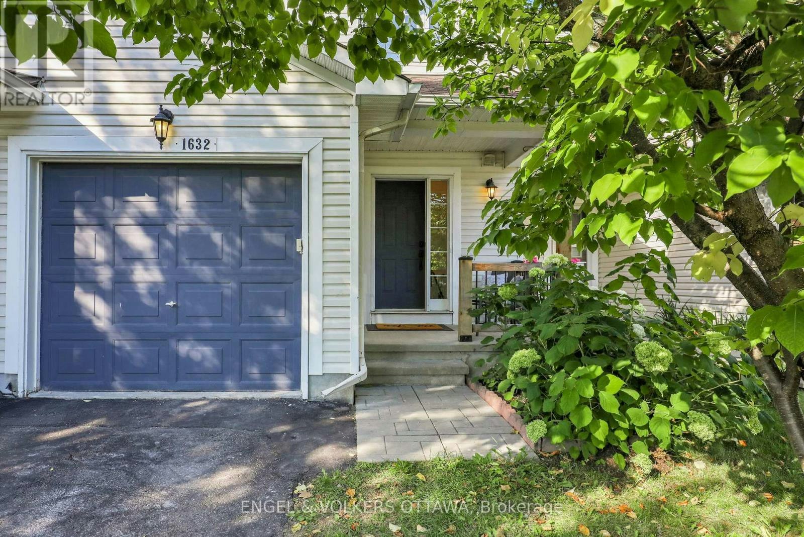 1632 Varennes Boulevard, Ottawa, ON, K4A 3Z8