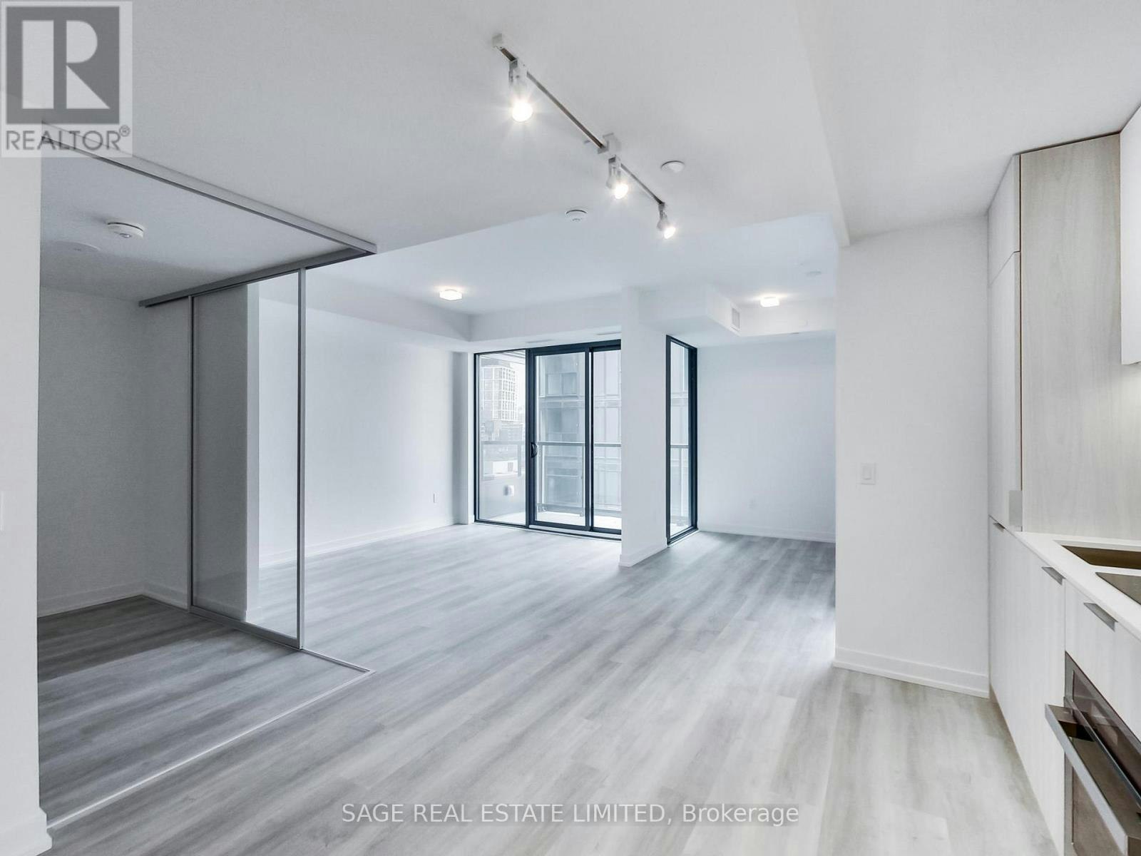 704-28 Eastern Avenue, Toronto, ON, M5A 0Y2 - 4