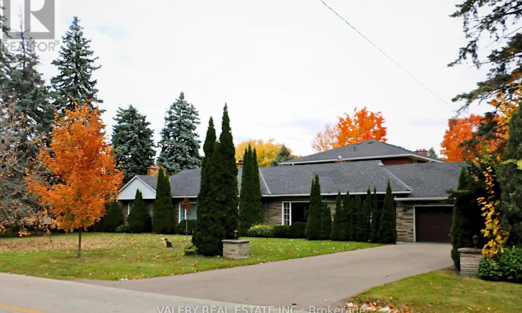 87 Cedar Brae Boulevard SE