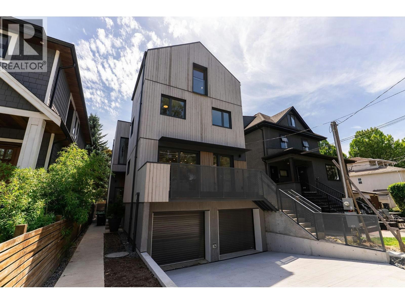 1-60 E 17th Avenue, Vancouver, BC, V5V 1A2