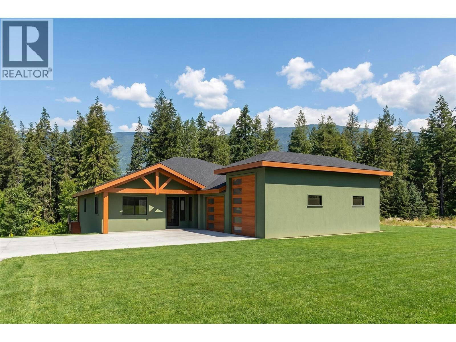4160 NE 20 Street, Salmon Arm, BC, V1E 2A3
