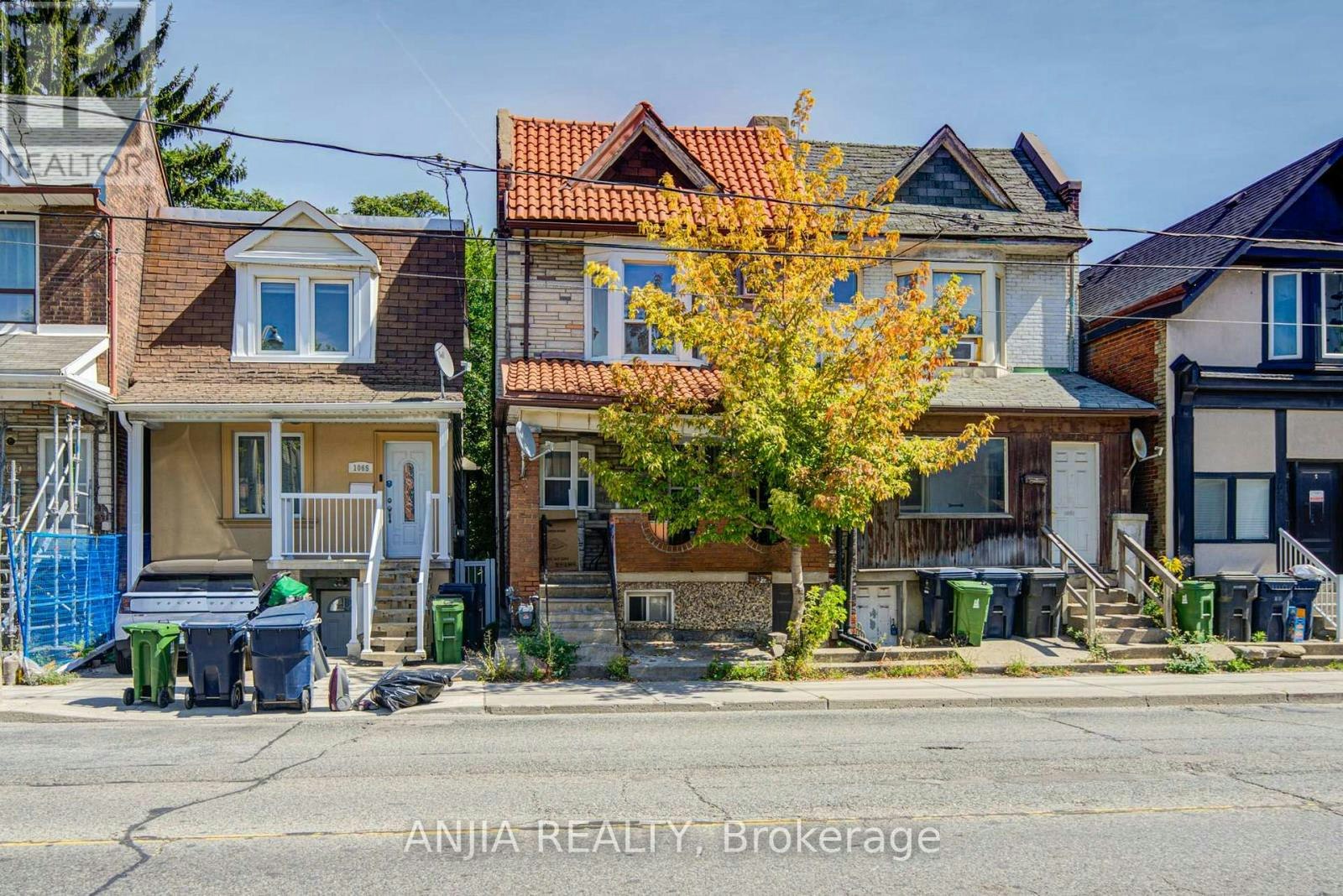 1063 Dufferin Street, Toronto, ON, M6H 4B5
