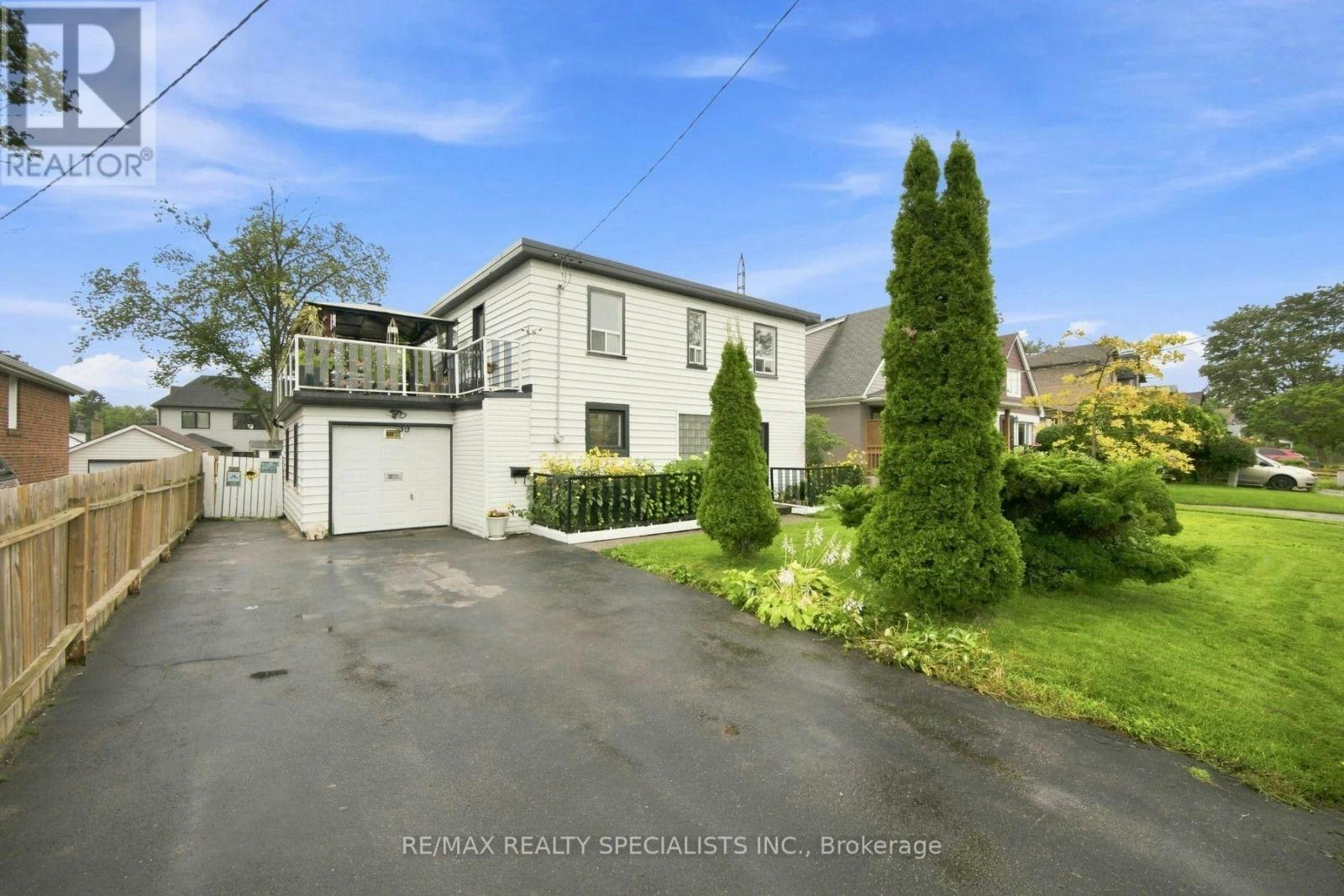 39 Macdonald Street, Toronto, ON, M8V 1Y3