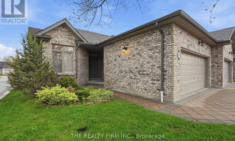 10-44 Edgevalley Road