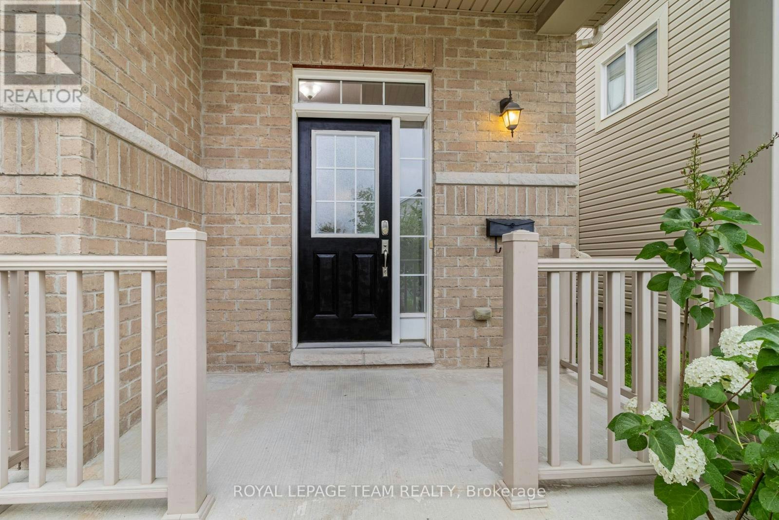 57 Crownridge Drive, Ottawa, ON, K2M 0J6 - 3
