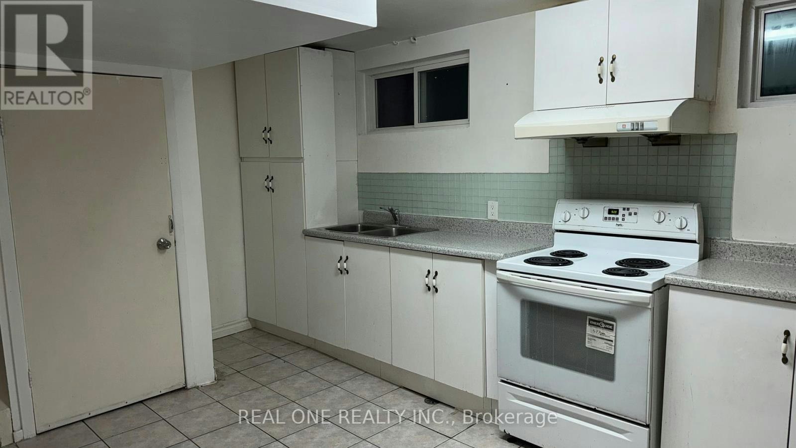 LOWER LEVEL-3622 Molly Avenue, Mississauga, ON, L5A 3M5 - 6