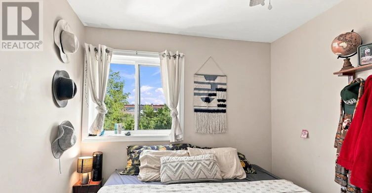 UPPER-15 Clinton Street, Hamilton, ON, L8L 3J7 - 19