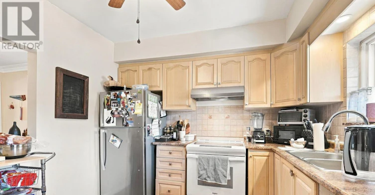 UPPER-15 Clinton Street, Hamilton, ON, L8L 3J7 - 12