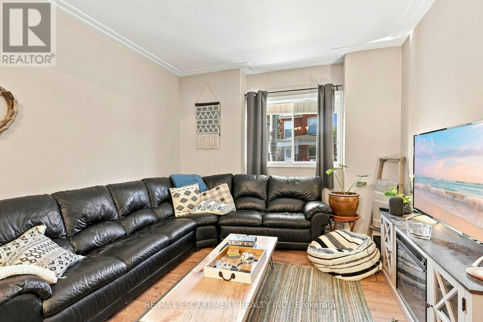 UPPER-15 Clinton Street, Hamilton, ON, L8L 3J7 - 8