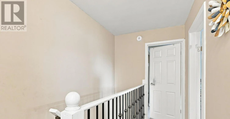 UPPER-15 Clinton Street, Hamilton, ON, L8L 3J7 - 17