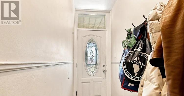 UPPER-15 Clinton Street, Hamilton, ON, L8L 3J7 - 5
